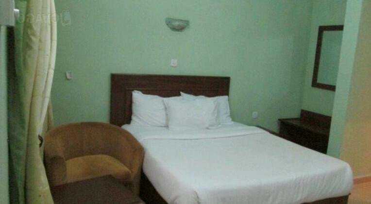 PENUEL LUXURY FLAT AND HOTEL, CALABAR, CROSS RIVER STATE. For Easy Bookings And Reservations, Please Contact Our Cloza App Representative On Call And Watsapp. Details Below