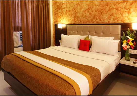 HOTEL BENIZIA, NO.1-4 KINGSLEY EMU STREET, OFF SUMMIT ROAD, BY DBS JUNCTION GRA ASABA, DELTA STATE. For Easy Bookings And Reservations, Please Contact Our Cloza App Representative On Call And Watsapp.