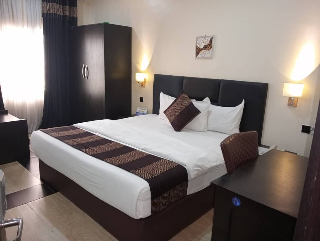 FRESH SPRING HOTEL AND TOWERS, 49 AKPA UBE STREET, OFF IBB WAY, UYO. AKWAIBOM. For Easy Bookings And Reservations, Please Contact Our Cloza App Representative On Call And Watsapp. Details Below