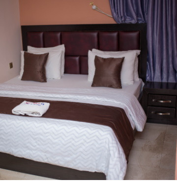 SWISS 33 HOTEL AND SUITES, NO 250 AIRPORT ROAD, OKO-OGBA GRA, BENIN CITY, EDO STATE. For Easy Bookings And Reservations, Please Contact Cloza App Representative On Call And Watsapp. Details Below