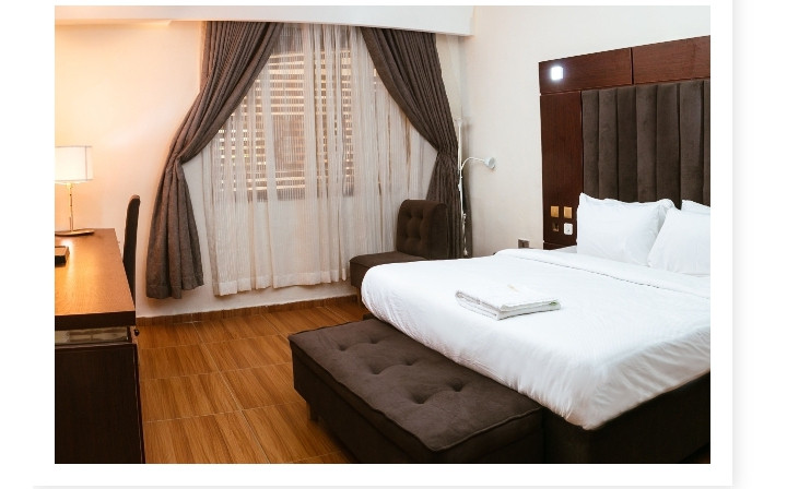 GRAND AMARI HOTELS/RESORT GRACELAND ESTATE OWERRI, OFF ONISHA-AMAKOHIA ROAD. For Easy Bookings And Reservations, Please Contact Cloza App Representative On Call And Watsapp. Details Below