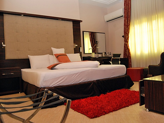 ETERNO HOTEL NO: 103B AIGUOBASIMWIN CRESCENT, GRA, BENIN CITY, EDO STATE. For Easy Bookings And Reservations, Please Contact Cloza App Representative On Call And Watsapp. Details Below