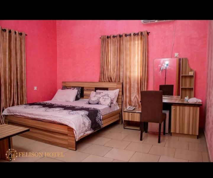 FELISON HOTEL* OFF OVIRI OGOR OPP UDUOPHORI WATER BOARD OTOVWODO, UGHELLI DELTA STATE. For Easy Bookings And Reservations, Please Contact Cloza App Representative On Call And Watsapp. Details Below
