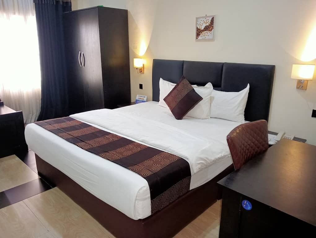 FRESH SPRING HOTEL AND TOWERS, 49 AKPA UBE STREET, OFF IBB WAY, UYO. AKWAIBOM. For Easy Bookings And Reservations, Please Contact Our Cloza App Representative On Call And Watsapp. Details Below