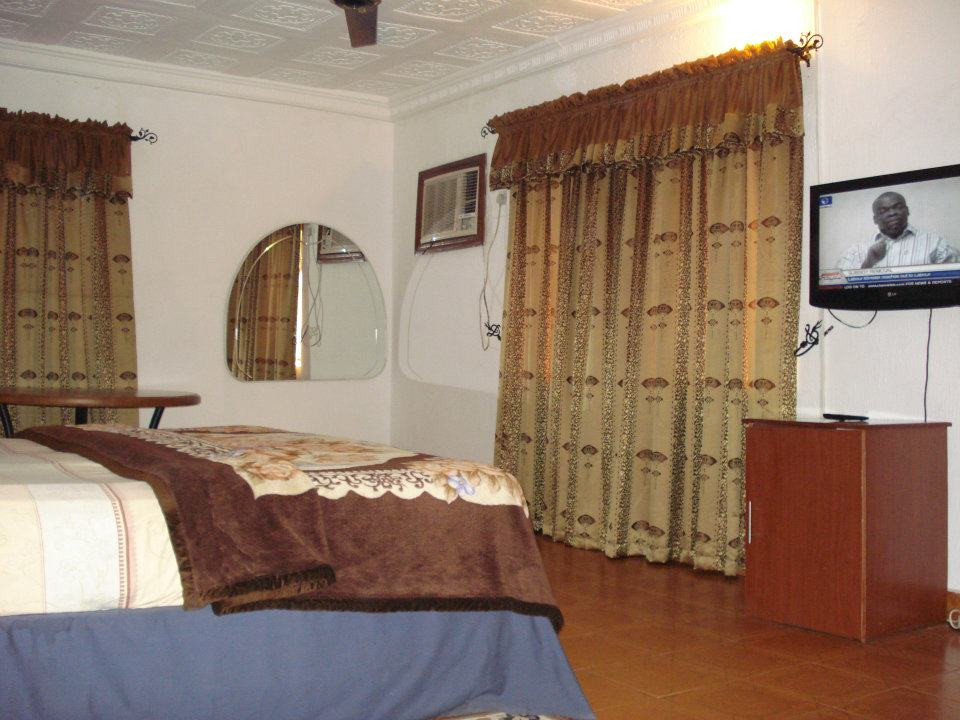 KIKO HOTEL, NO 3 DELTA CRESCENT, OFF IKPOKPAN ROAD GRA, BENIN CITY, EDO STATE. For Easy Bookings And Reservations, Please Contact Our Cloza App Representative On Call And Watsapp. Details Below