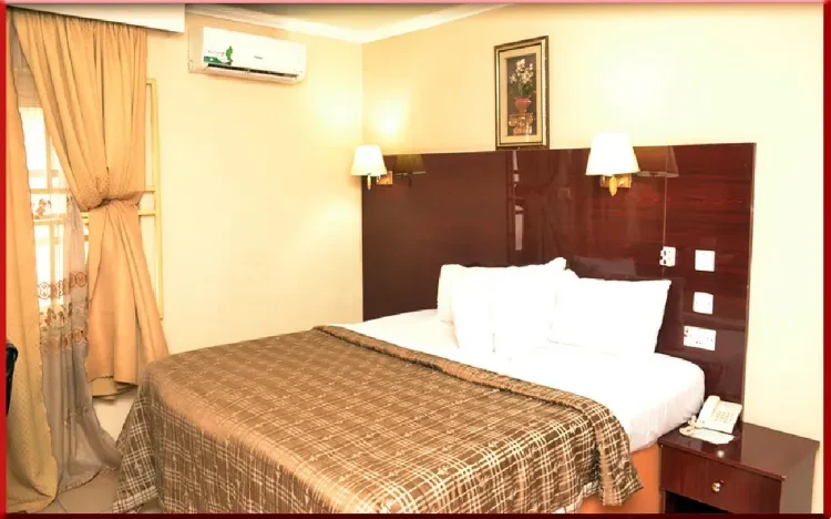 WESTVIEW HOTEL, NO 65 BOUNDARY ROAD GRA, BENIN CITY, EDO STATE.  For Easy Bookings And Reservations, Please Contact Cloza App Representative On Call And Watsapp. Details Below