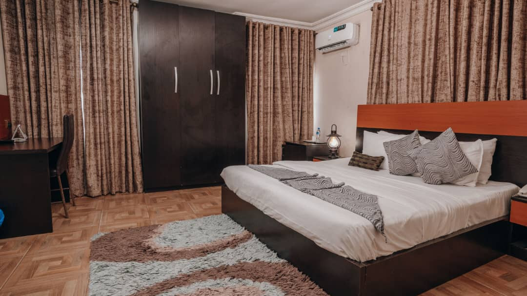 FRESH SPRING HOTEL AND TOWERS, 49 AKPA UBE STREET, OFF IBB WAY, UYO. AKWAIBOM. For Easy Bookings And Reservations, Please Contact Our Cloza App Representative On Call And Watsapp. Details Below