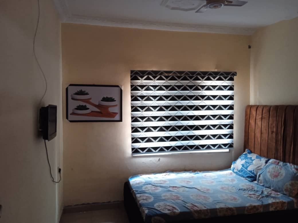 AMAX LODGE BY MOSQUE ROAD BY ALUU PORTHARCOURT. For Easy Bookings And Reservations, Please Contact Our Cloza App Representative On Call And Watsapp. Contact Details Below
