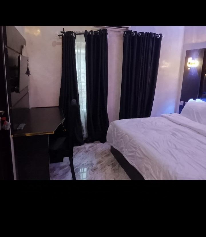 CJ PARADISE HOTEL, DEEPER LIFE BEFORE MEPHAR LOUNGE ALAKAHIA, PORT HARCOURT, RIVERS STATE. For Easy Bookings And Reservations Please Contact Cloza App Representative On Call And Watsapp. Details Below