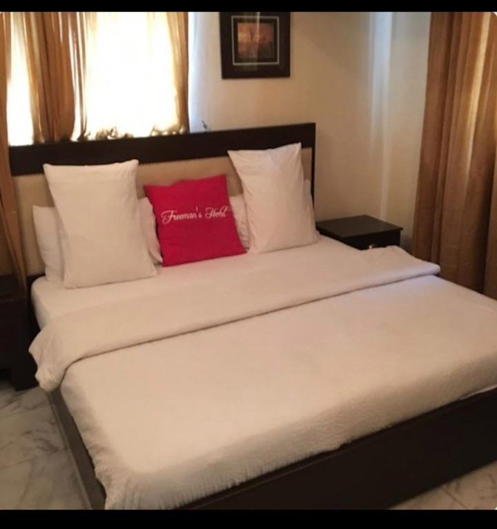 FREEMANS HOTEL, CALABAR, CROSS RIVER STATE. For Easy Bookings And Reservations, Please Contact Our Cloza App Representative On Call And Watsapp. Details Below