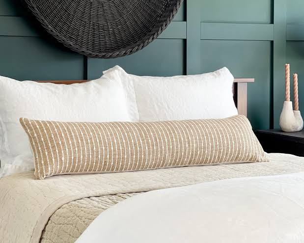 Third rank hotel  New commissioners quarters Opolo Yenagoa Bayelsa State. Book with Cloza